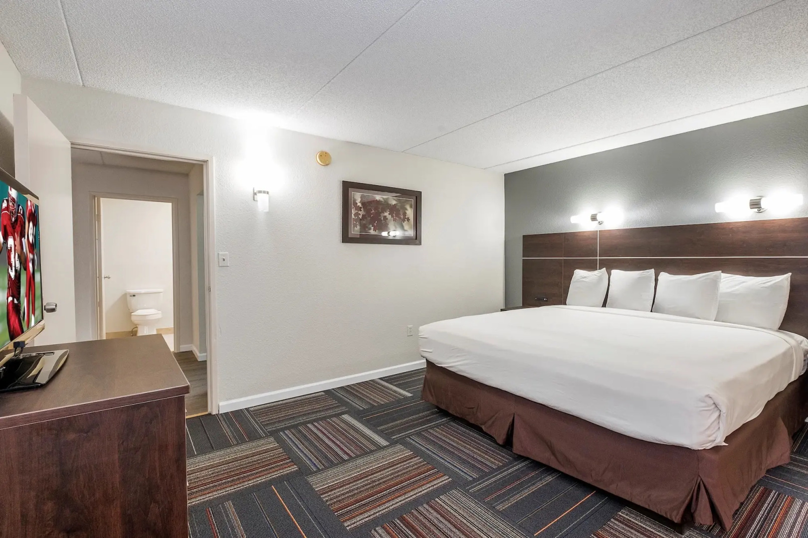 Red Roof Inn PLUS+ & Suites Knoxville West-Cedar Bluff