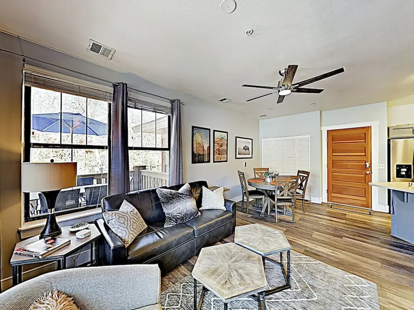 Contemporary Alpine Getaway W/ Wraparound Deck 1 Bedroom Condo