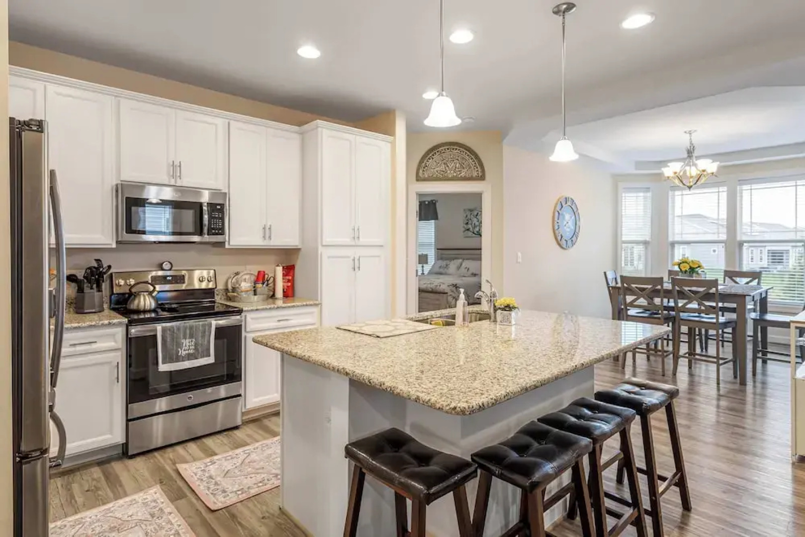 Wild Air Getaway For 12!