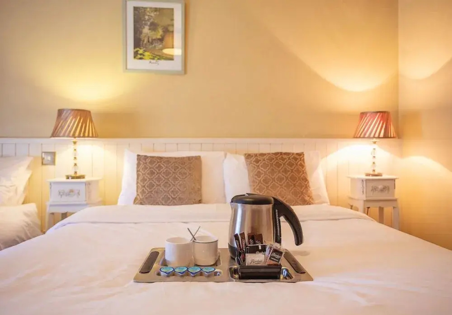 Larkin's Pub, Restaurant, and B&B