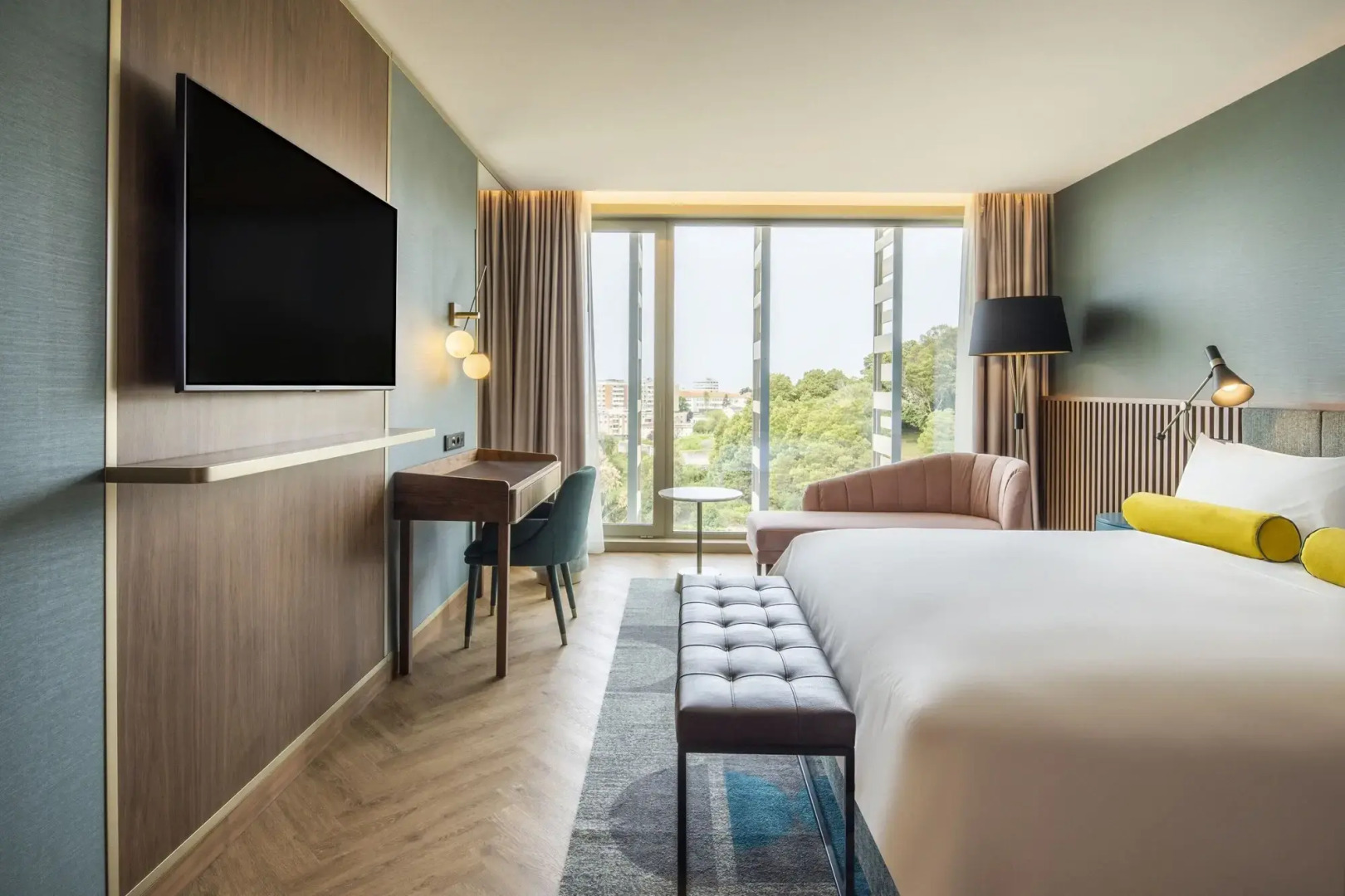 Renaissance Porto Lapa Hotel