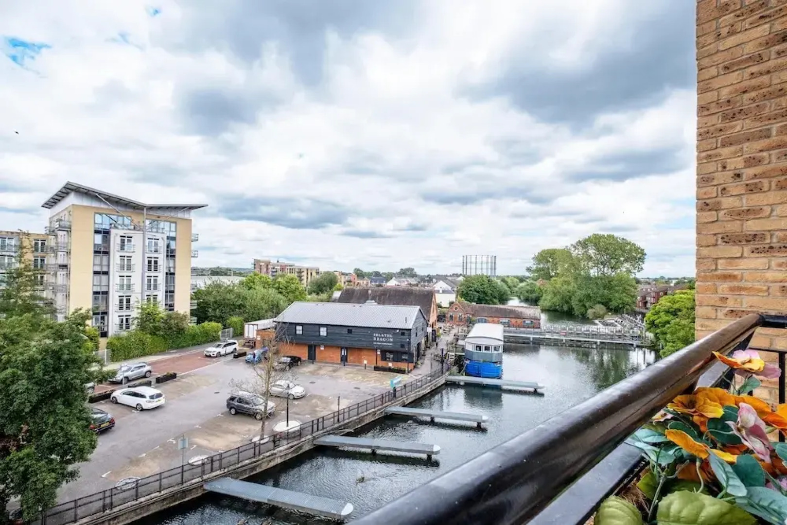 Select Serviced Accommodation - Blakes Quay