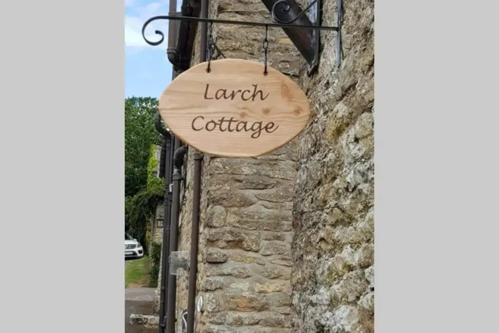 Larch Cottage, Ruston dog friendly with hot tub