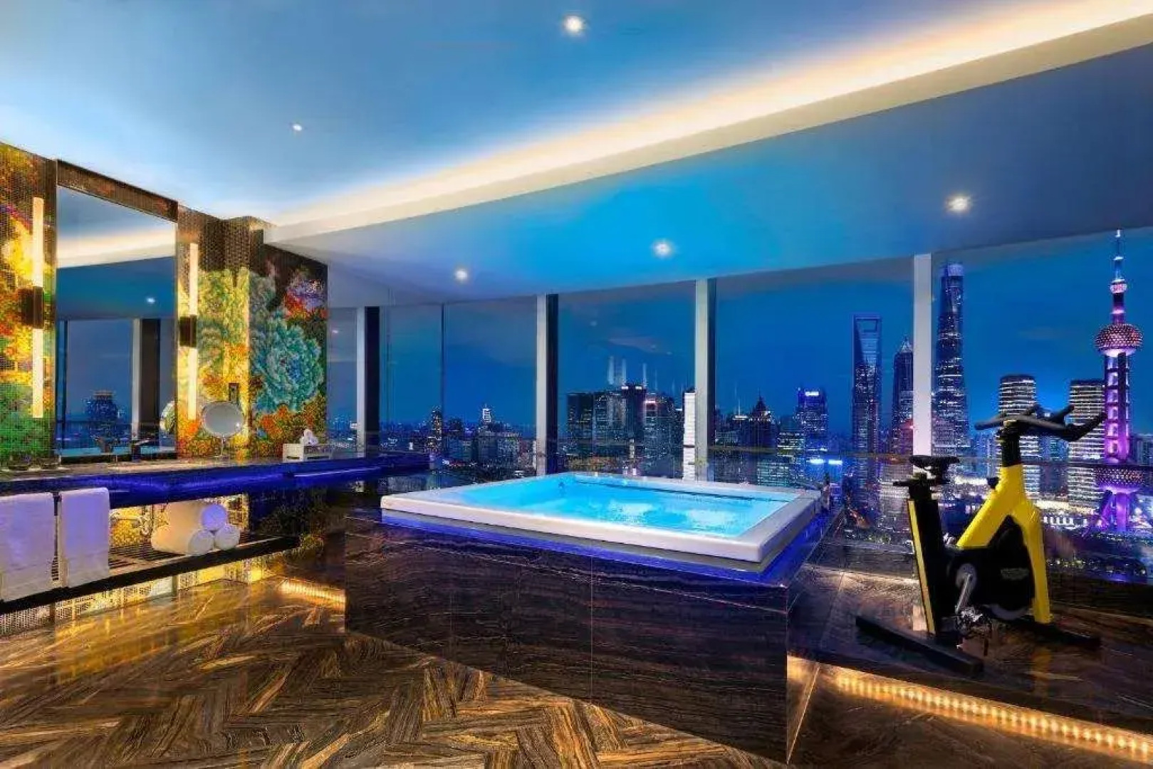 W Shanghai - The Bund