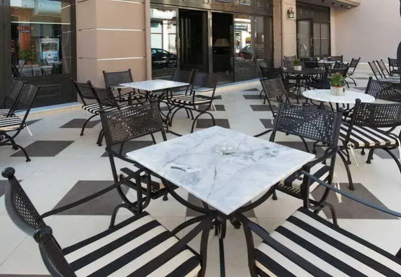 Theasis Hotel Paramythia