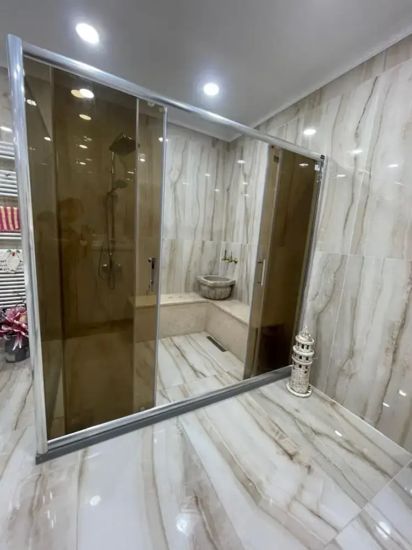 Serene Luxury Villa With Private Pool in Yalova