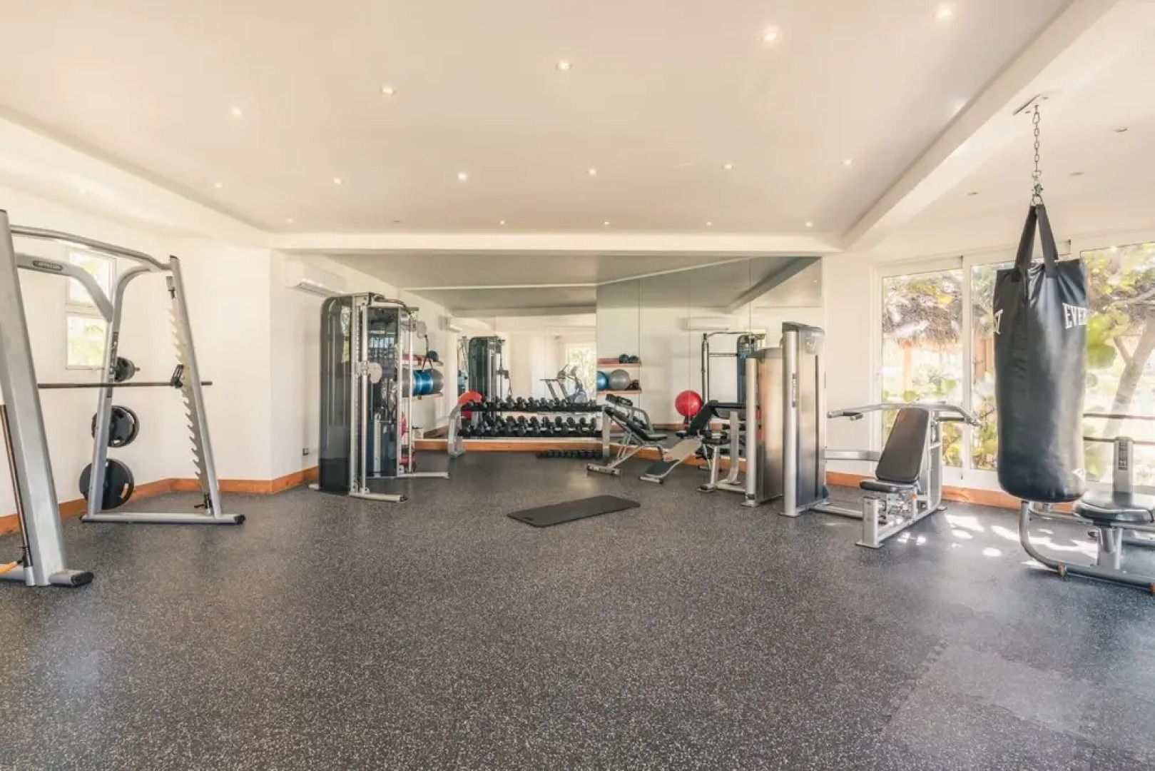 A few Steps to the Beach Enjoy This Joyful apt at Playa Dorada W Breakfast Included