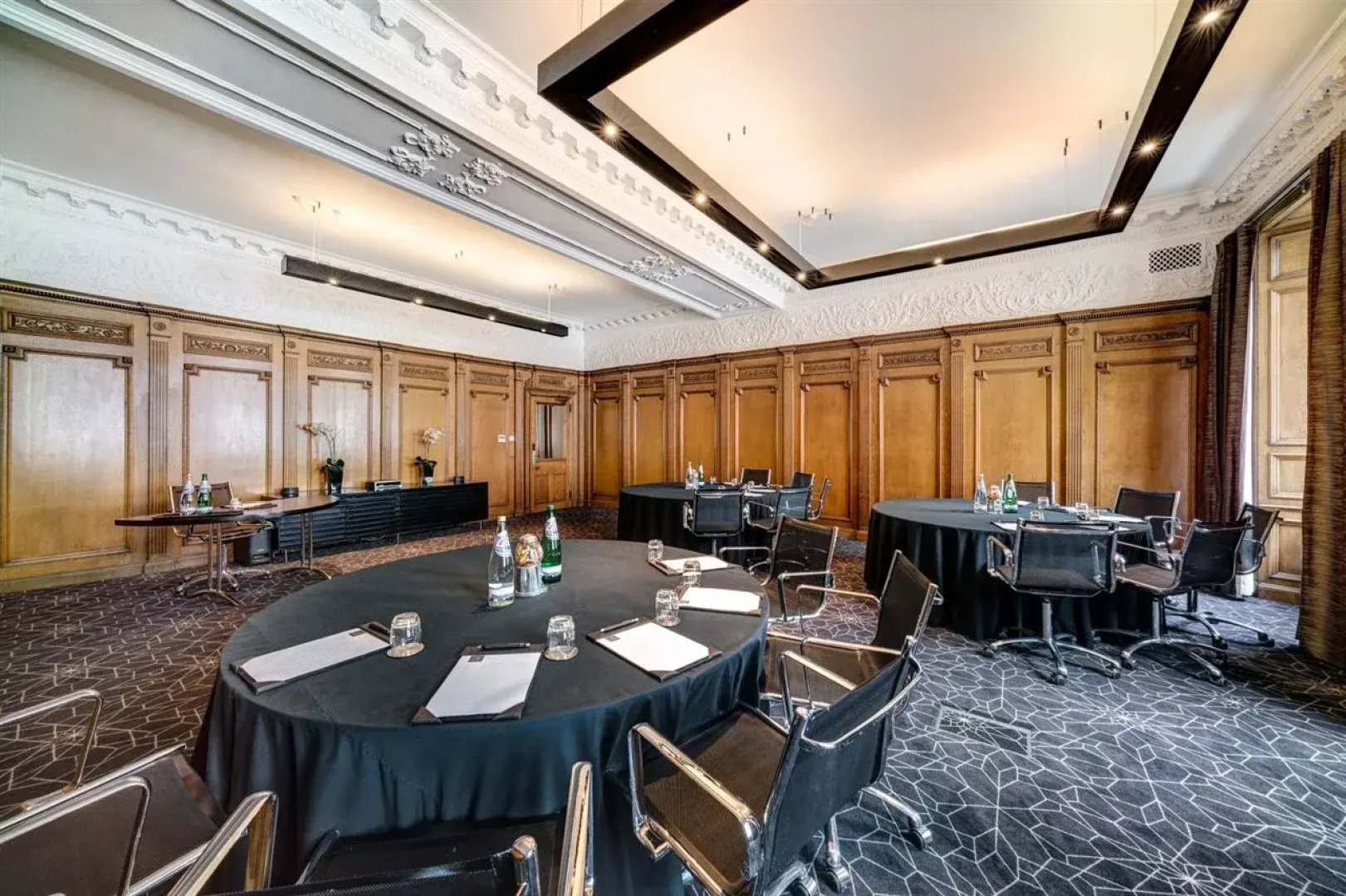 Apex Waterloo Place Hotel