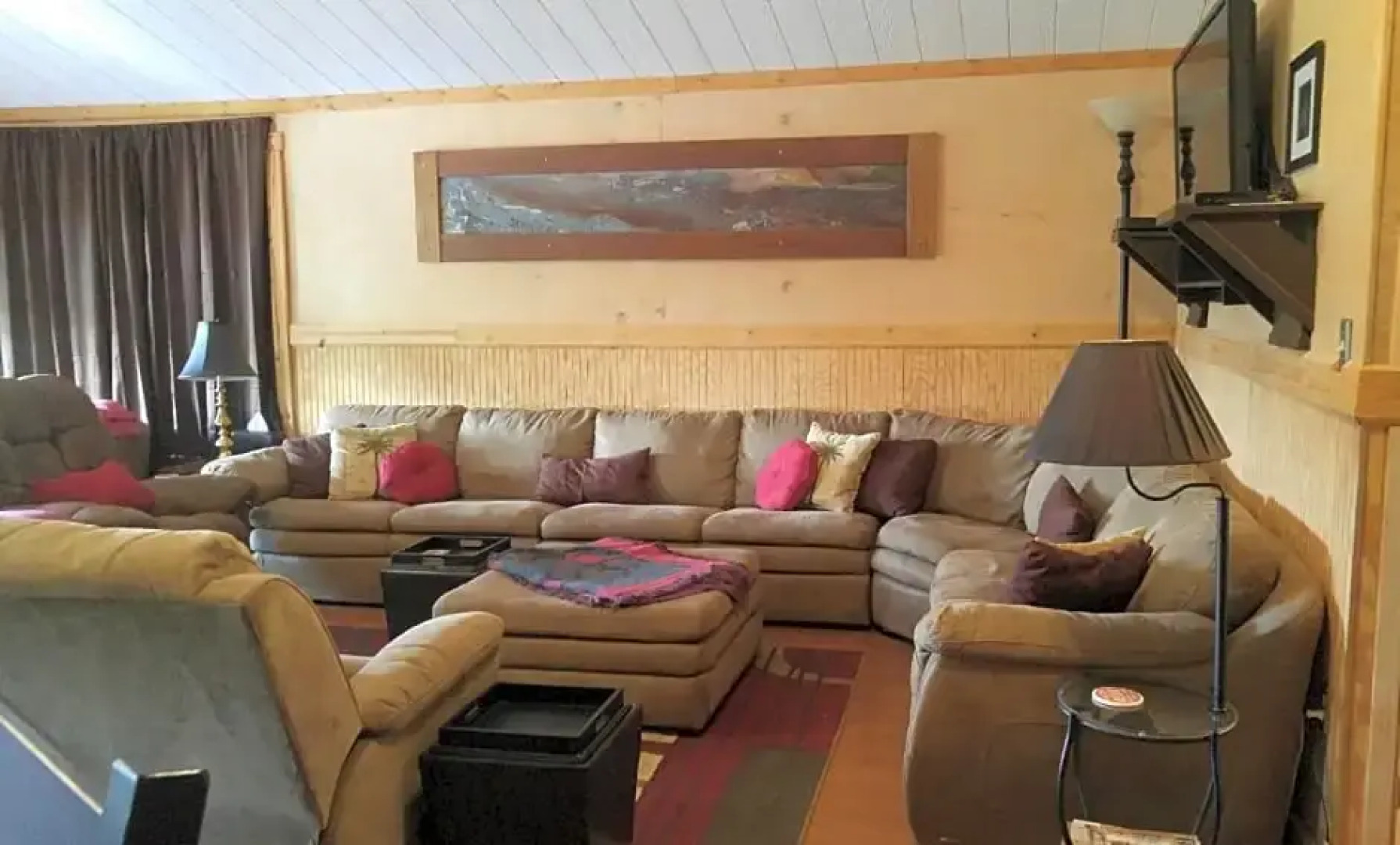 The Perry Riverhouse