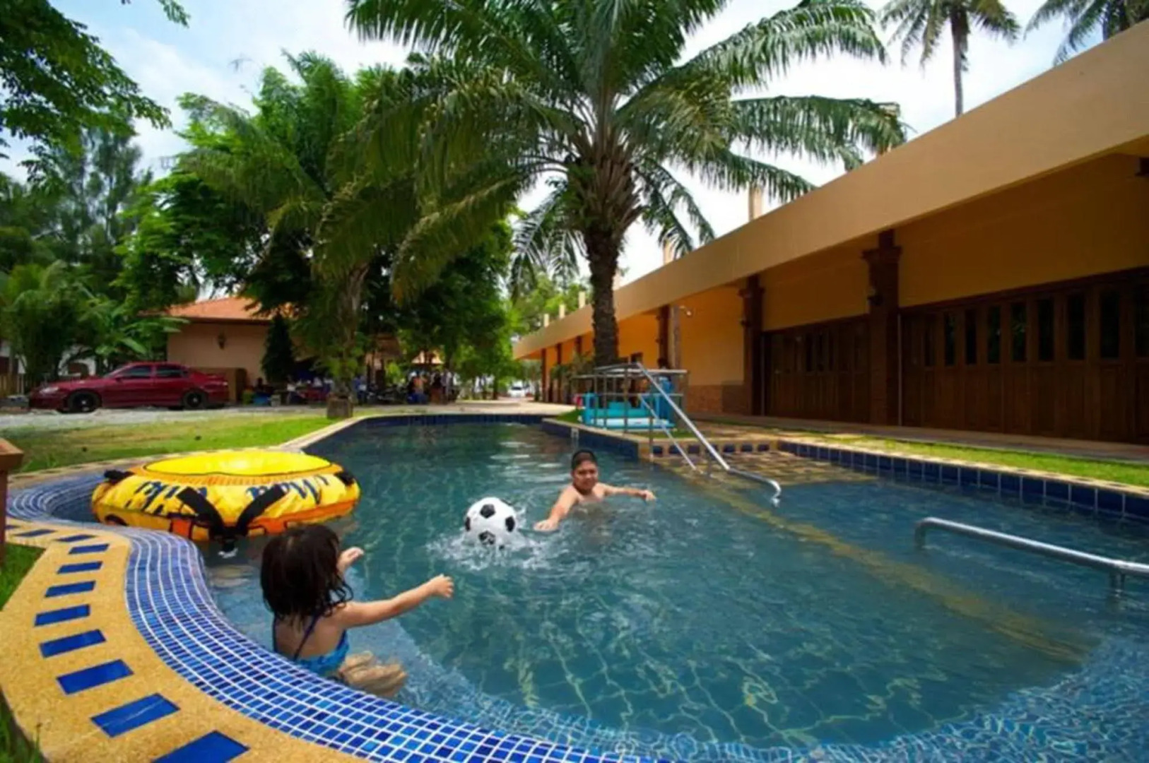 Boom Boom Beach Resort Laem Sing