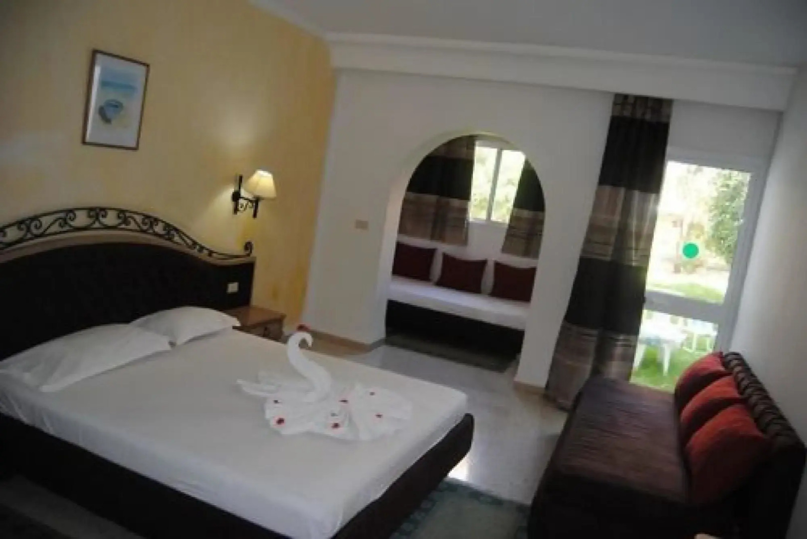 Palmyra Golden Beach Families and Couples