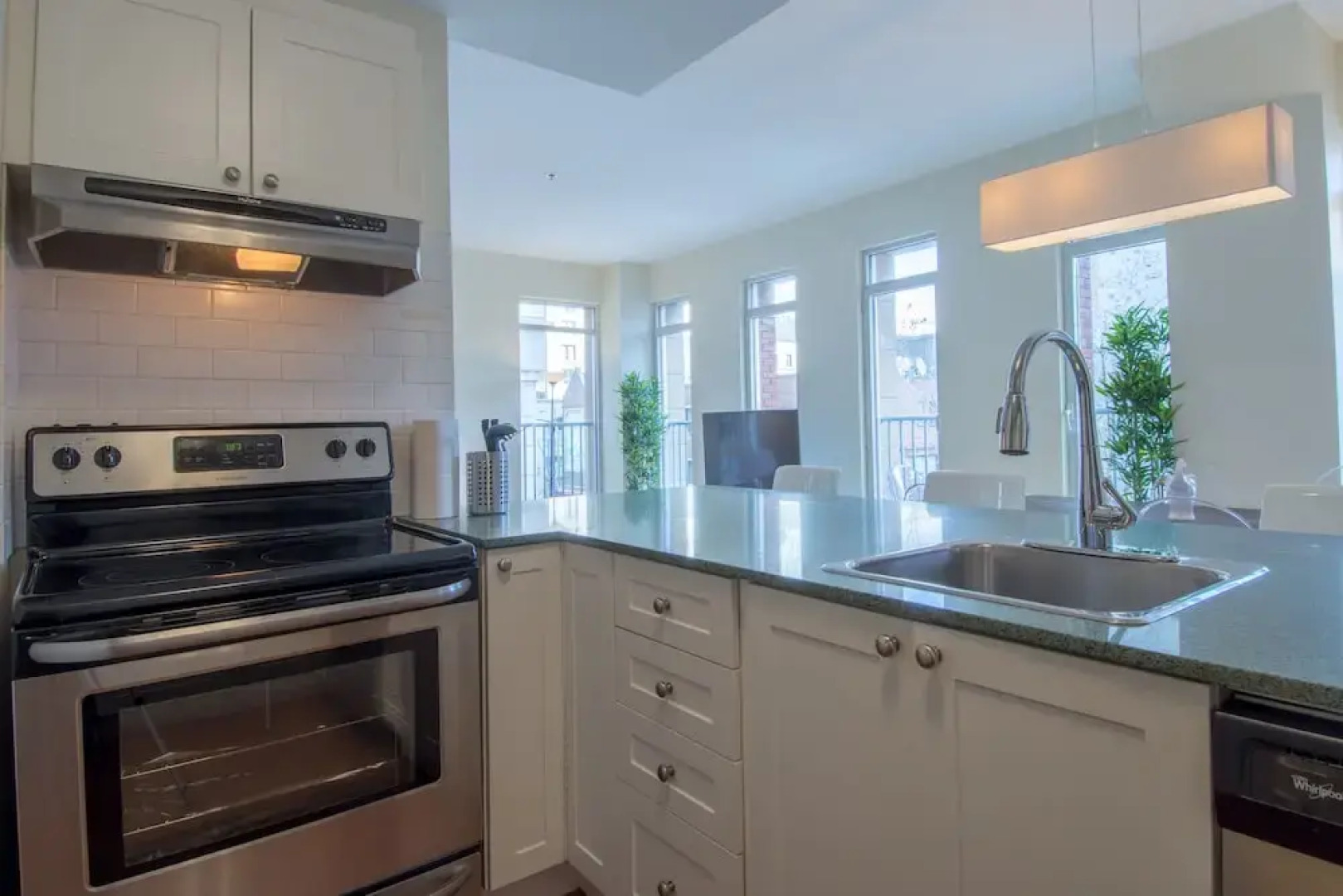 Airy Downtown Apartments by Nuage