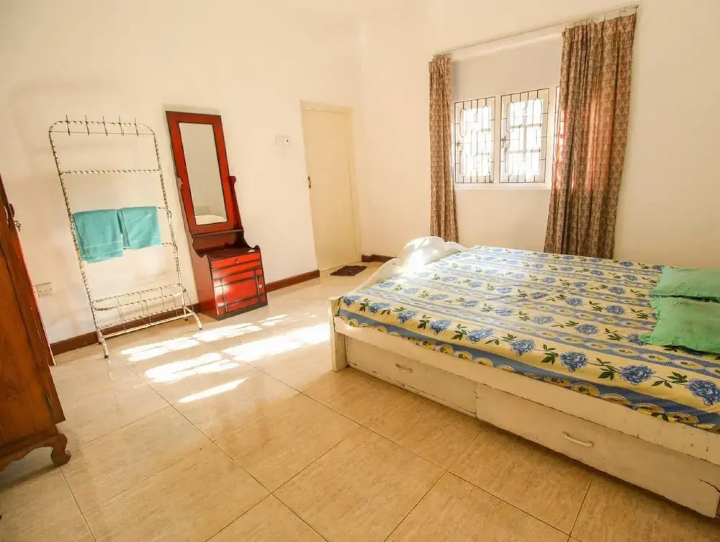 Yoho Lute Inn Kahathuduwa