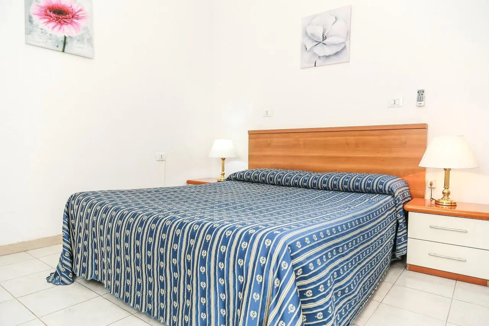 Athena Hotel