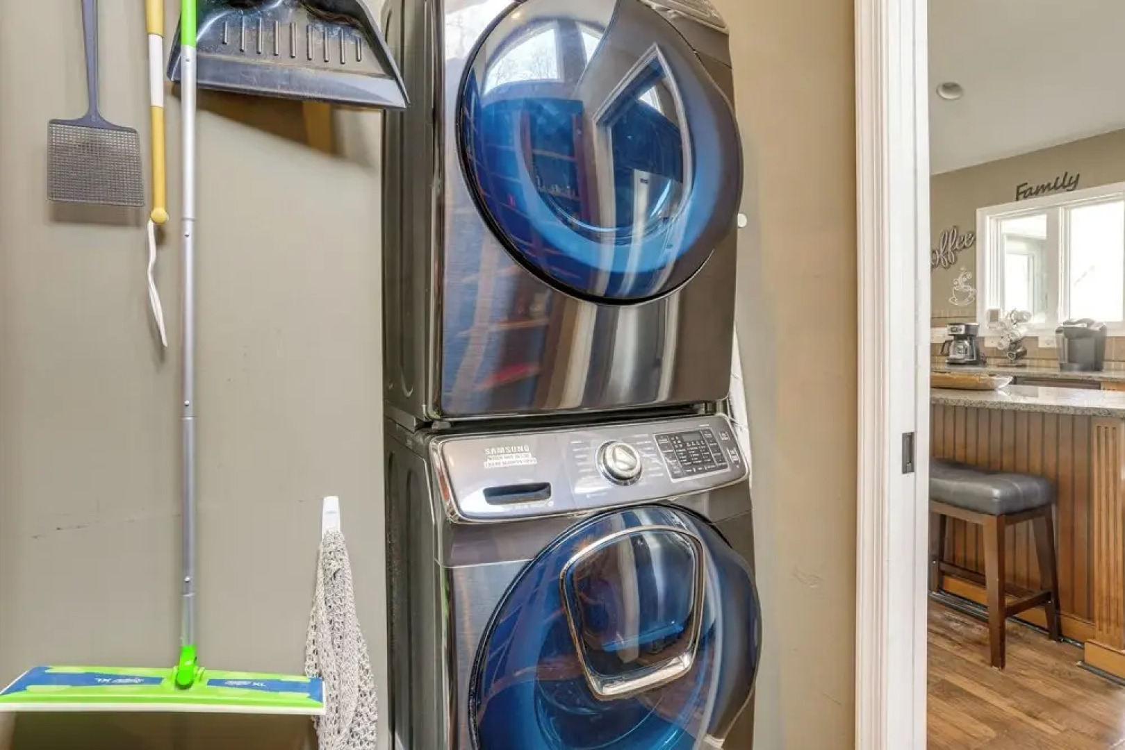 Stunning Wintergreen Resort Home: Ski & Golf!