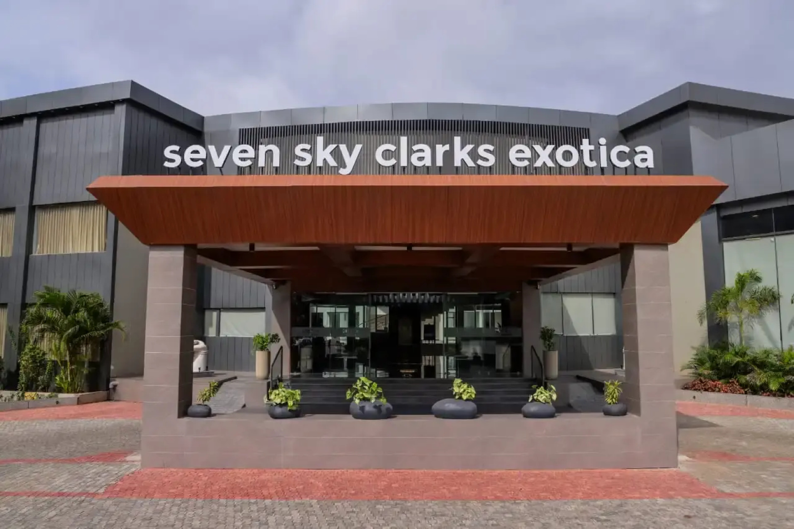 Seven Sky Clarks Exotica