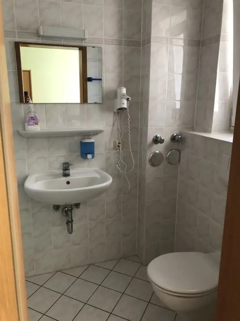 Simona Hotel Frankfurt Airport