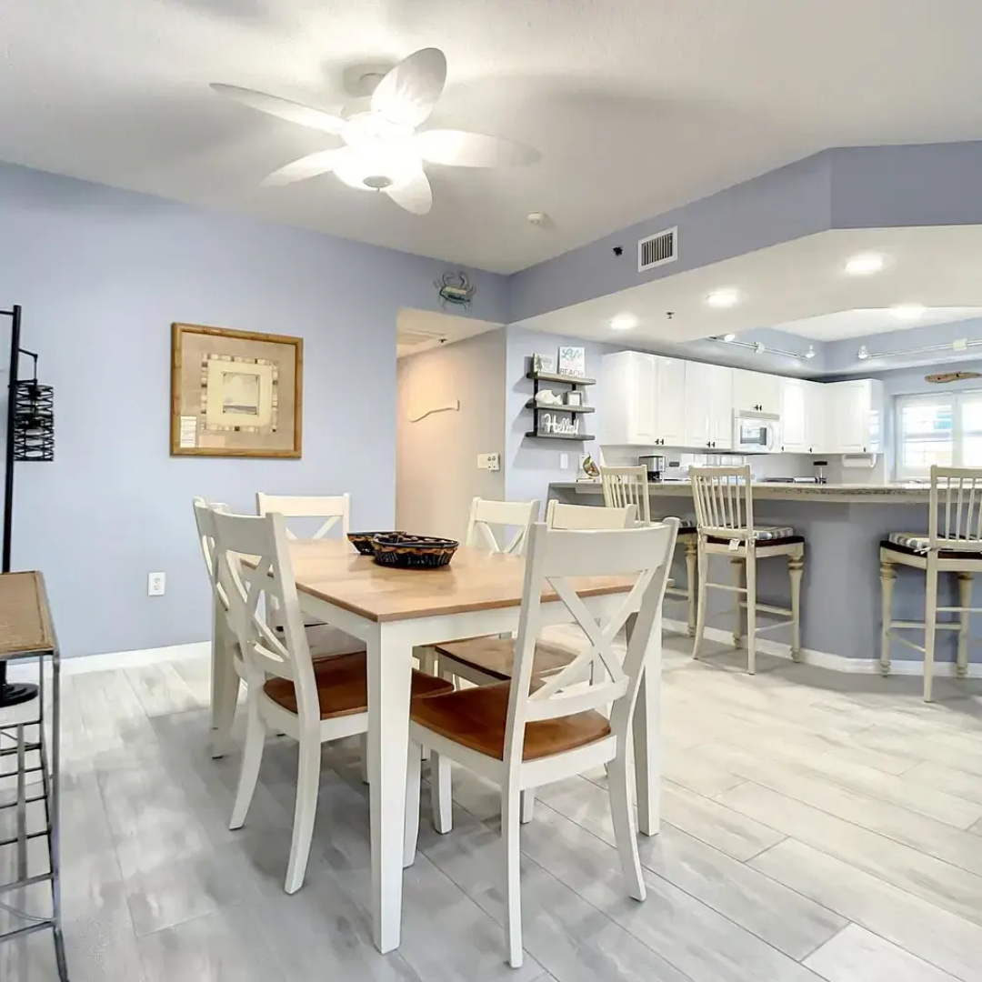 Oceanwalk Jr Penthouse Across From Pool Tennis Shuffleboard Walk to Beach Ow7 207
