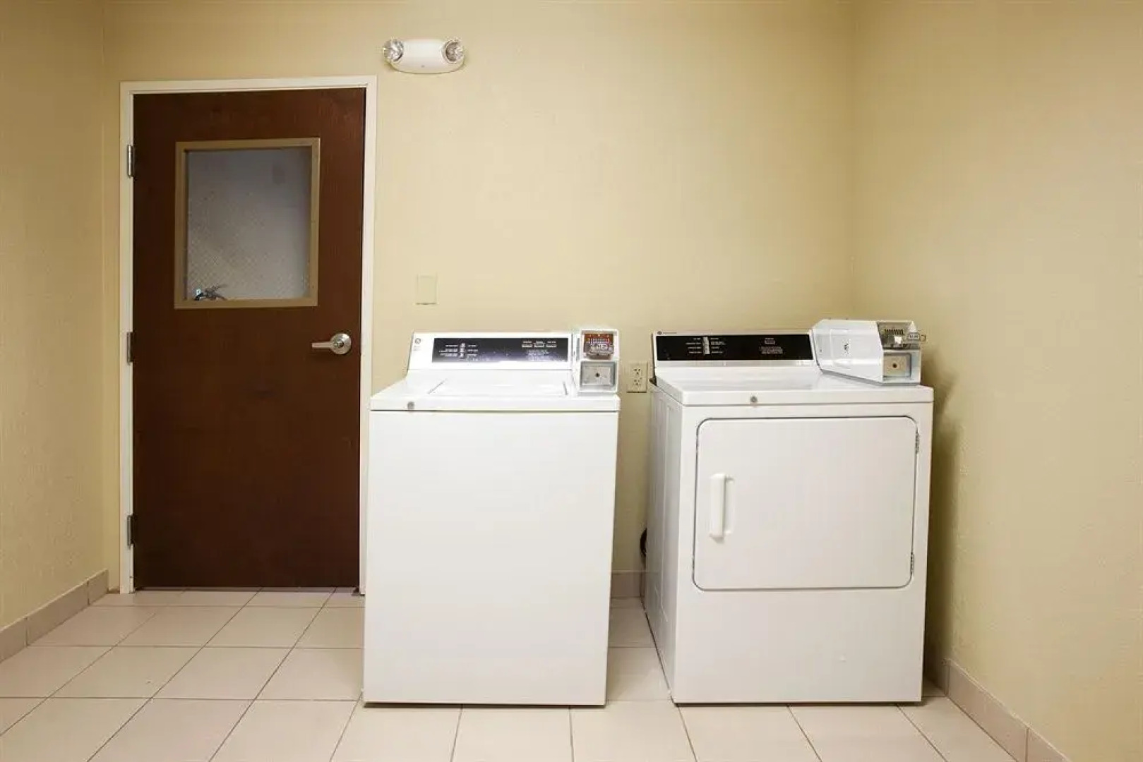 Holiday Inn Express Hotel & Suites Lonoke I-40 (Exit 175)