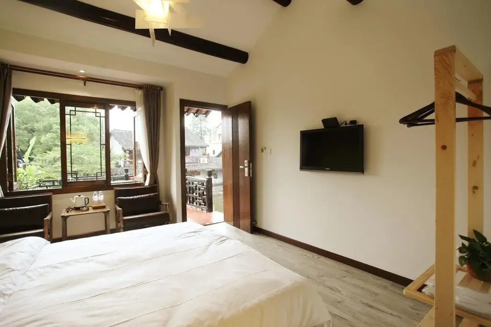 Xitang Hua Tian Hotel