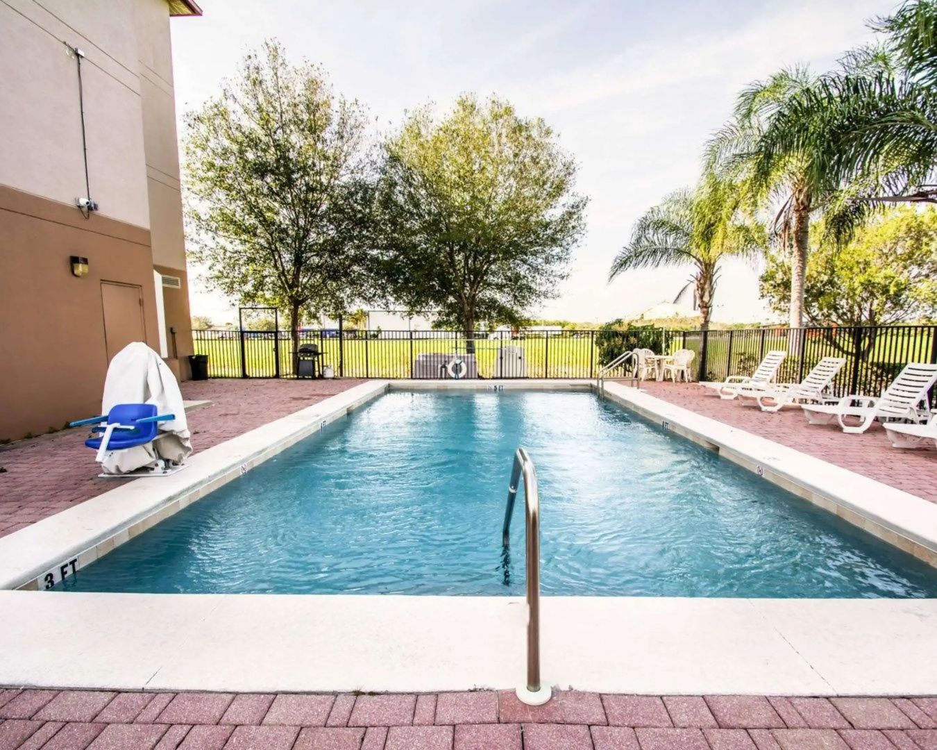 Sleep Inn Fort Pierce I-95