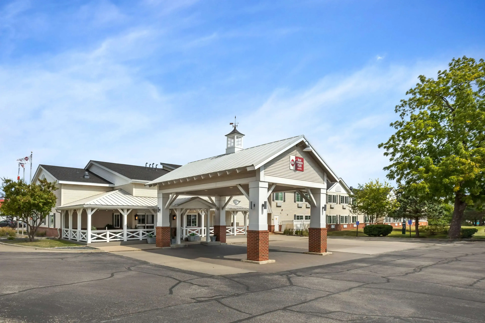 Best Western Plus University Park Inn & Suites