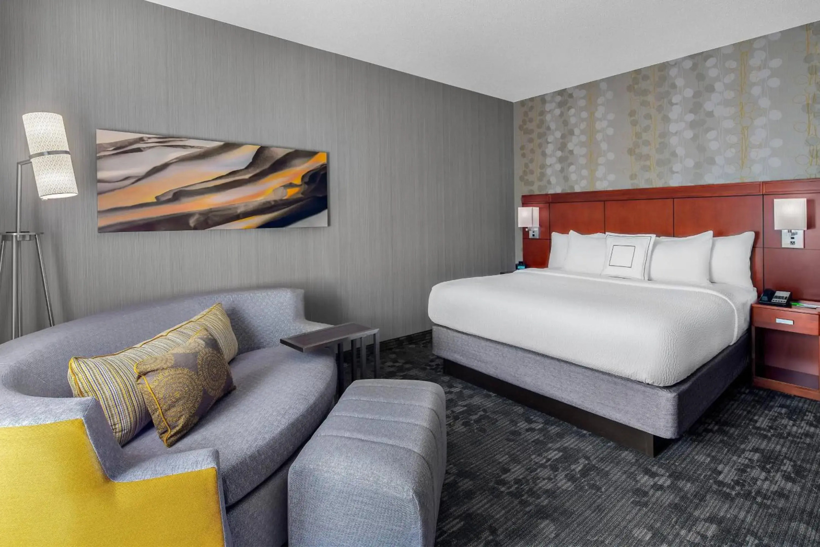 Courtyard by Marriott Pittsburgh Airport