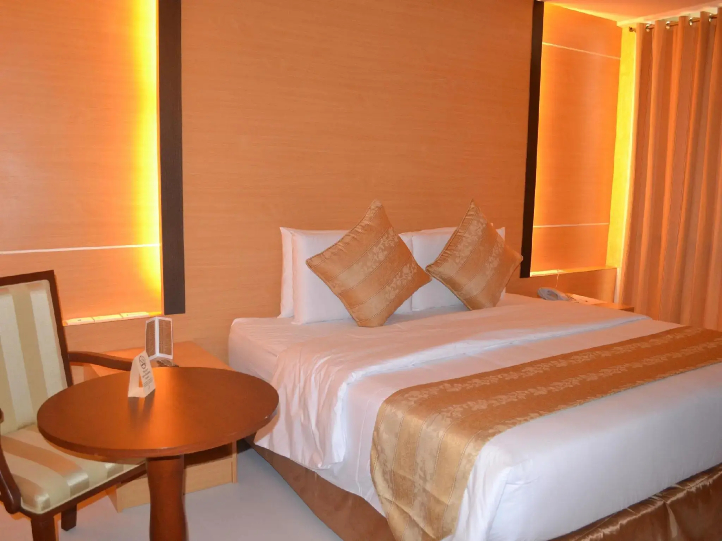 Big 8 Corporate Hotel