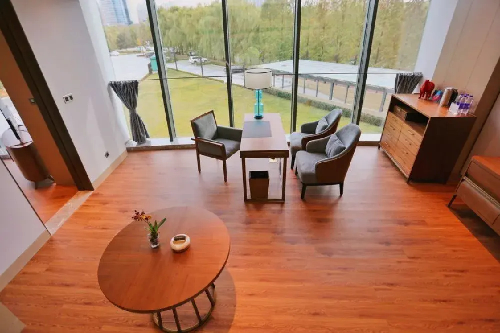 Yading Peninsula Hotel