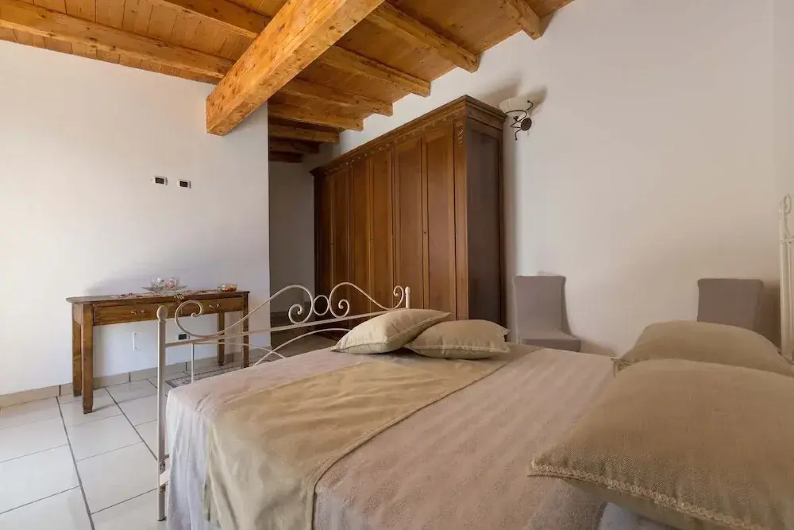 2498 Villa Raffaella by Barbarhouse