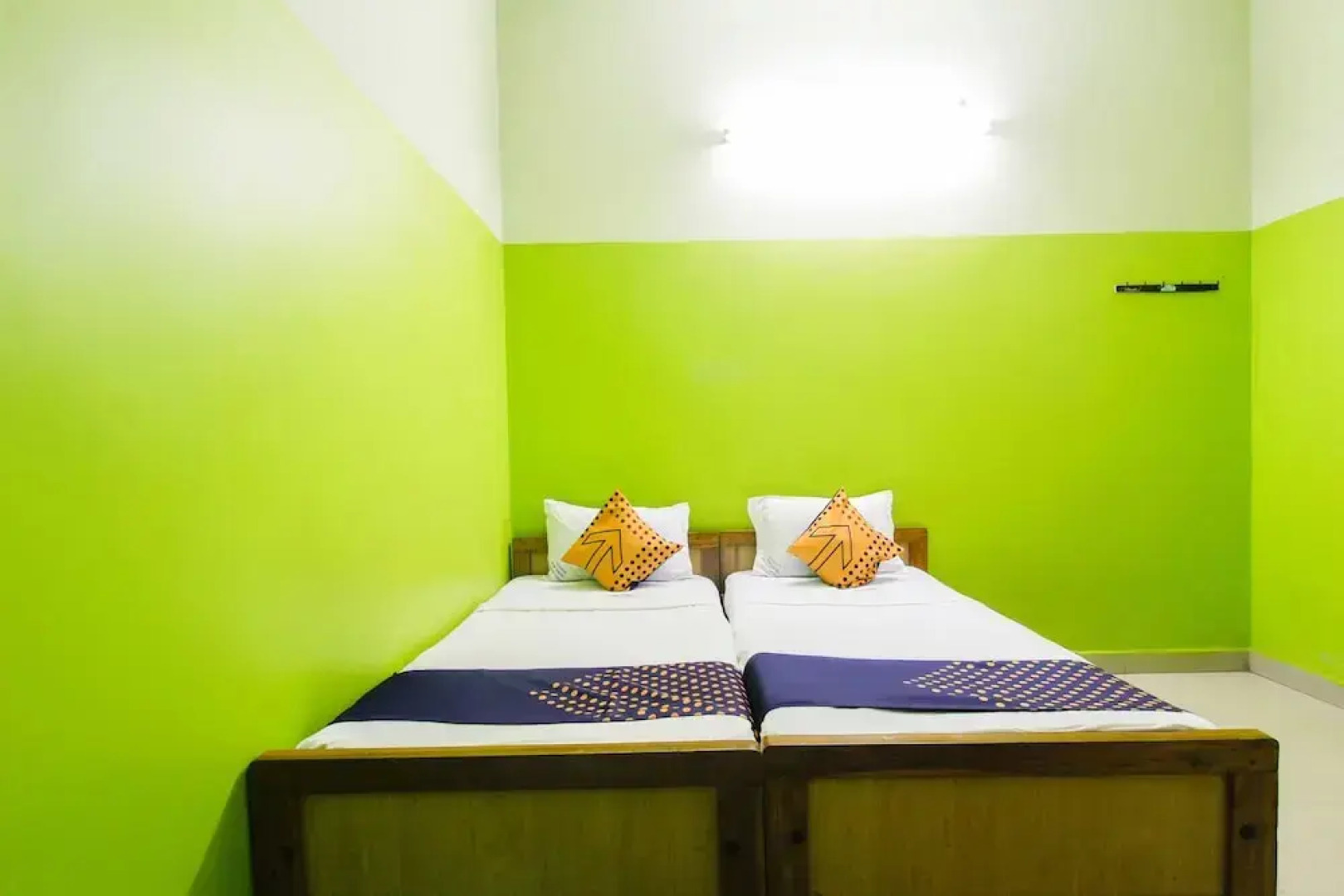Senaithalaivar Residency by OYO Rooms