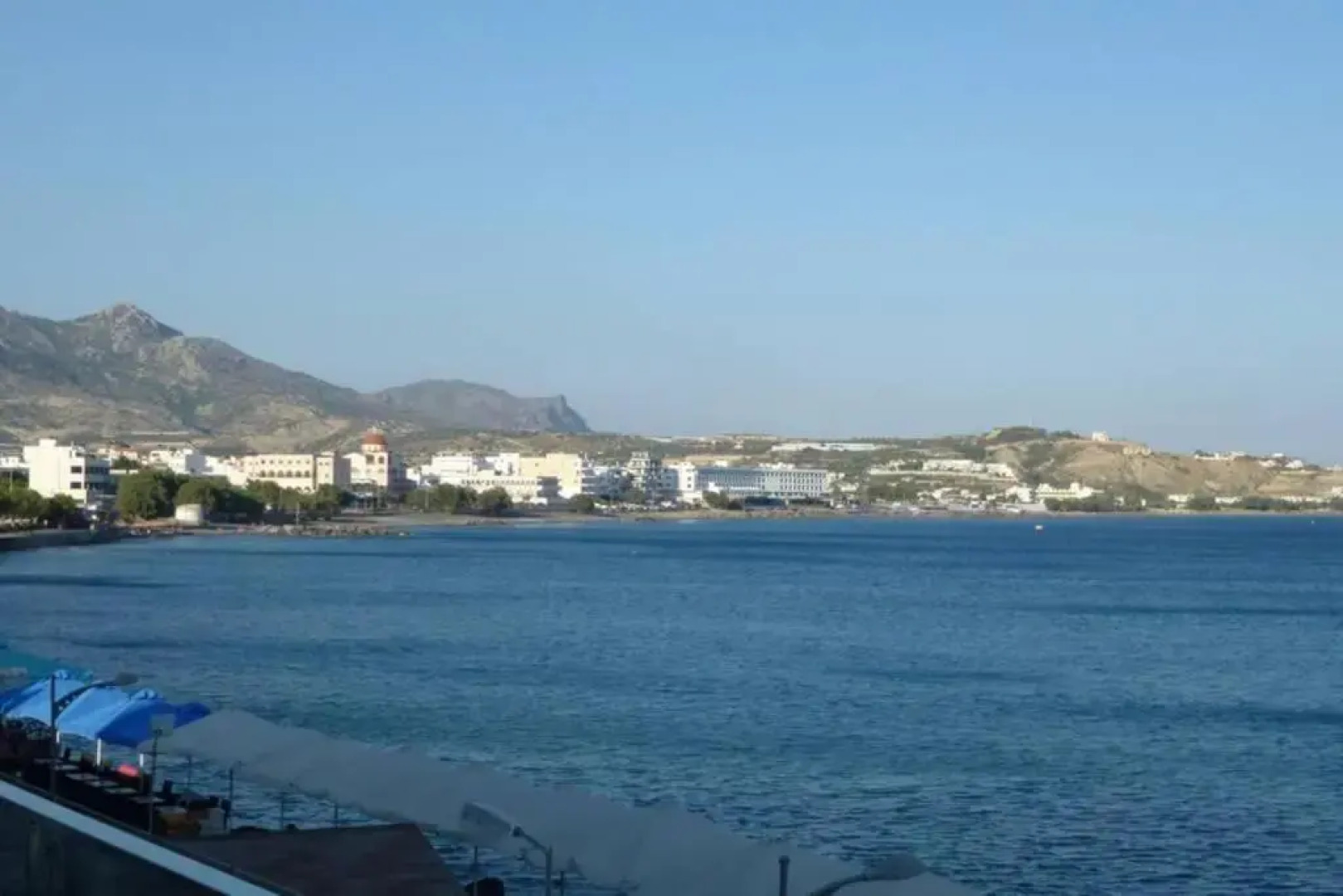 Amazing Seafront Suite