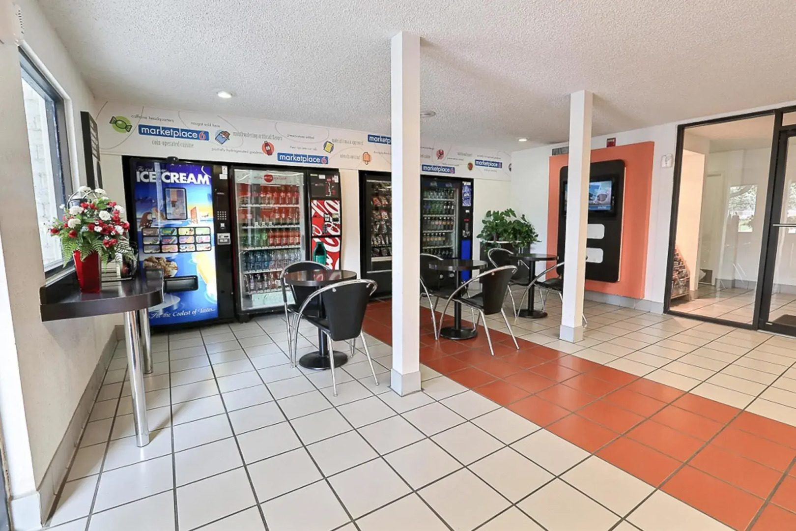 Motel 6 Addison, TX - Dallas