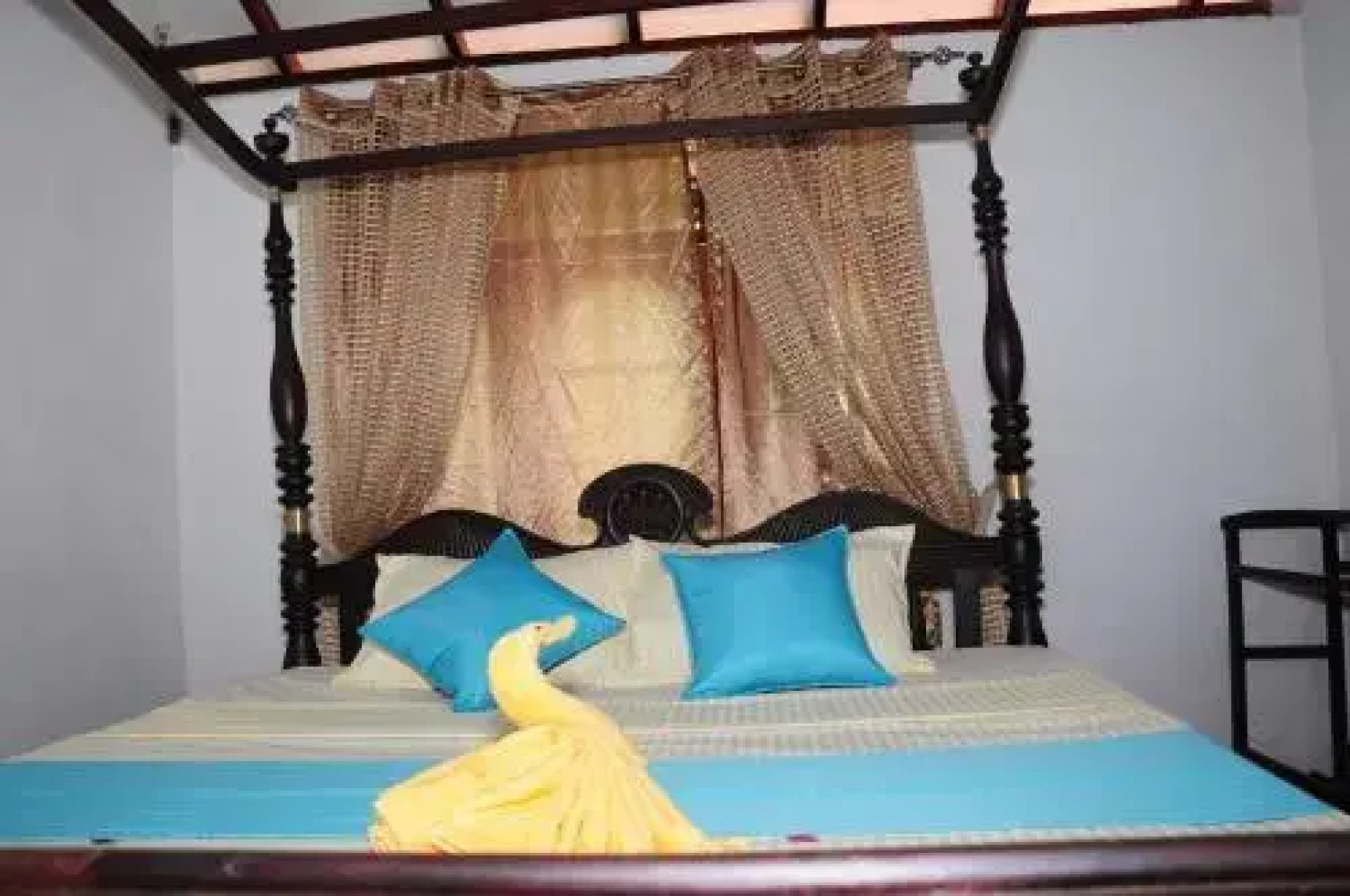 Dahana Holiday House