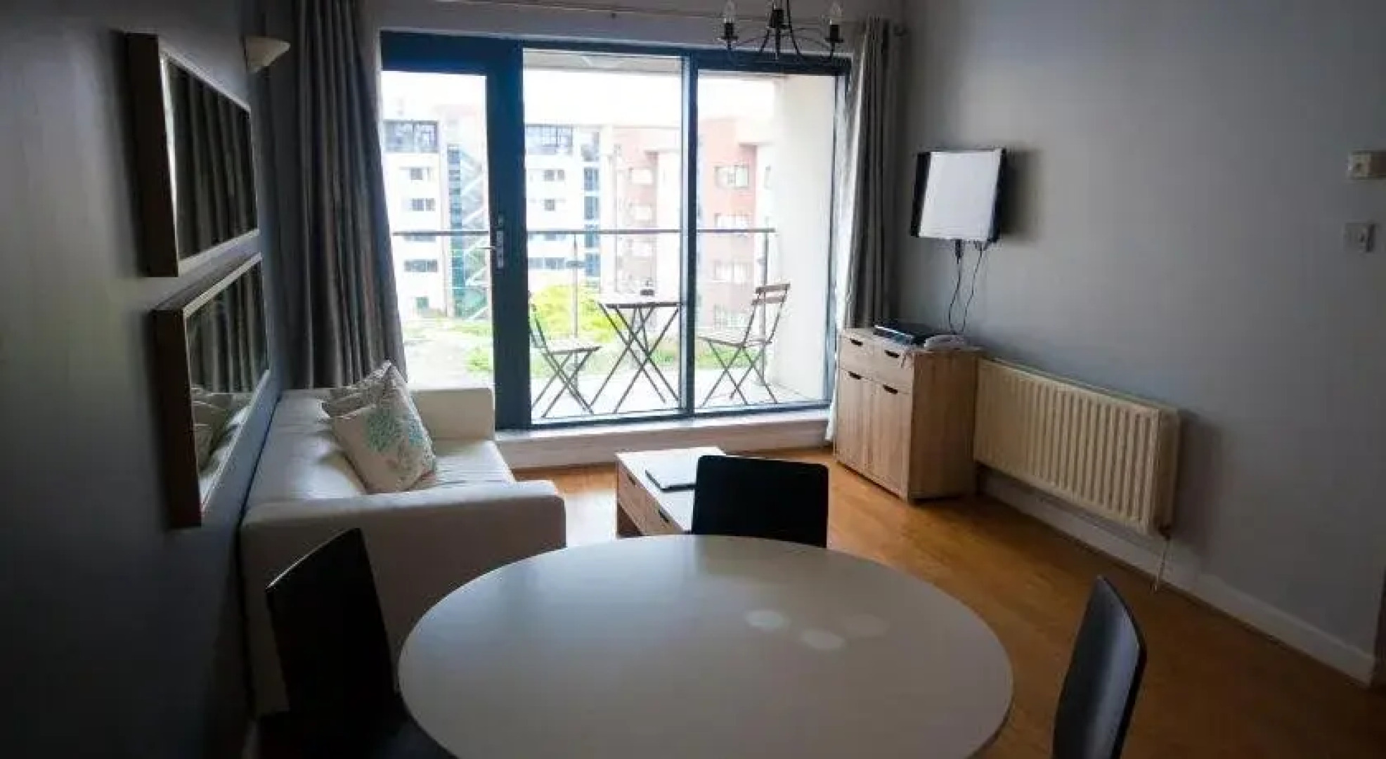 IFSC Dublin City Apartments by The Key Collection