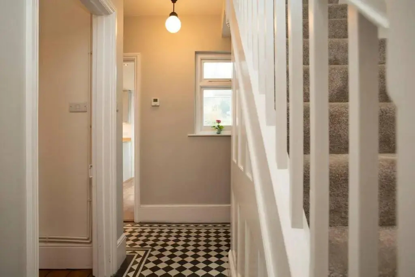 Rie's Retreat - The Whole House