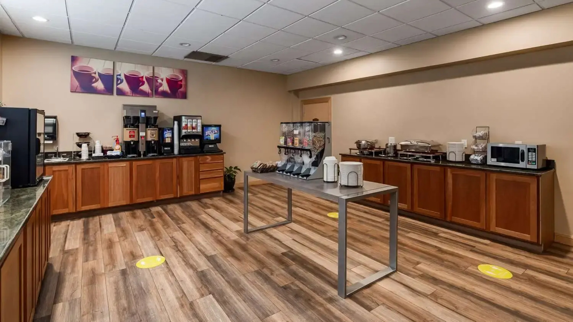 Best Western Plus Windjammer Inn & Conference Center