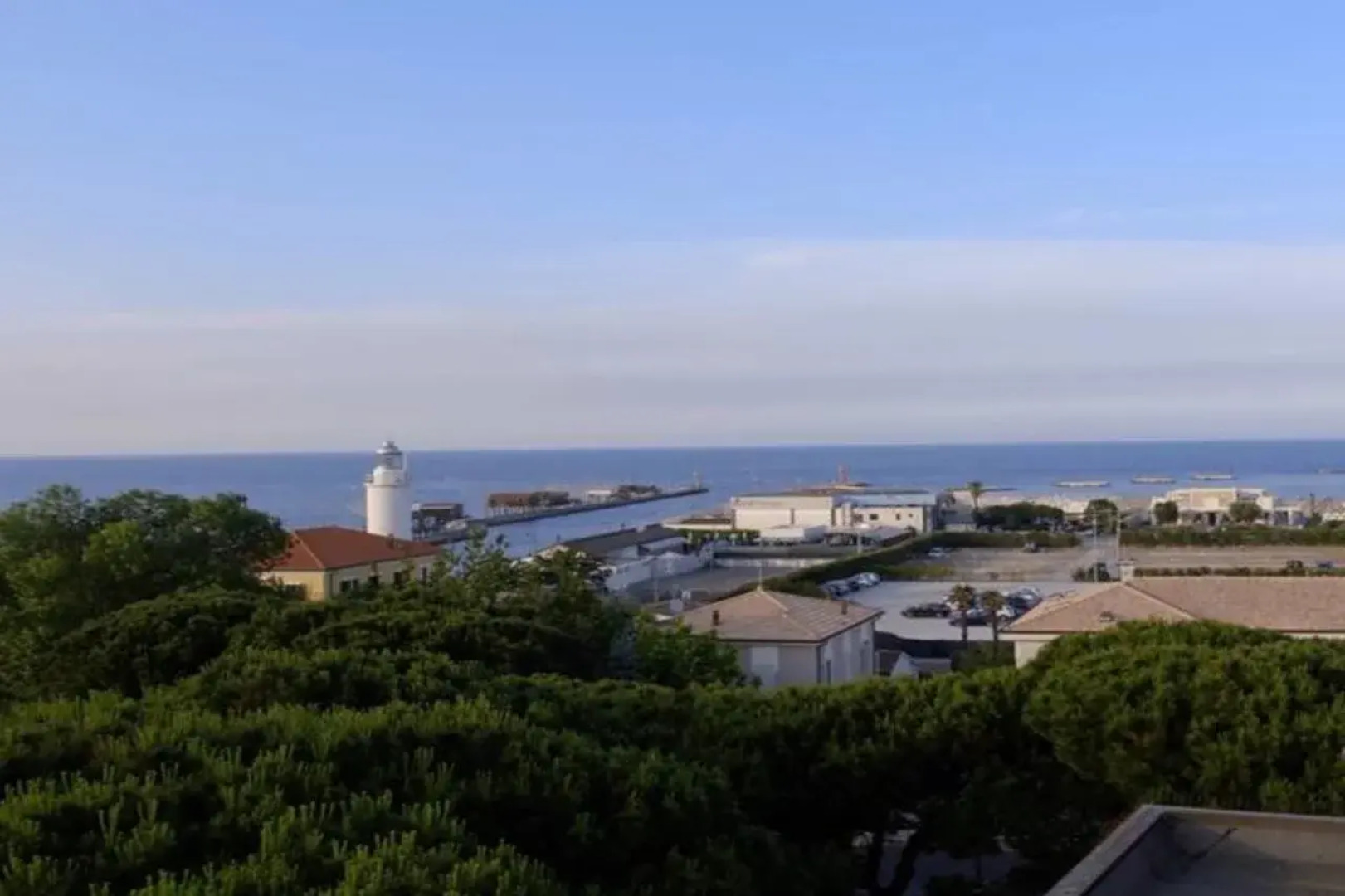 New Bristol Sport & Domus Mea Hotel