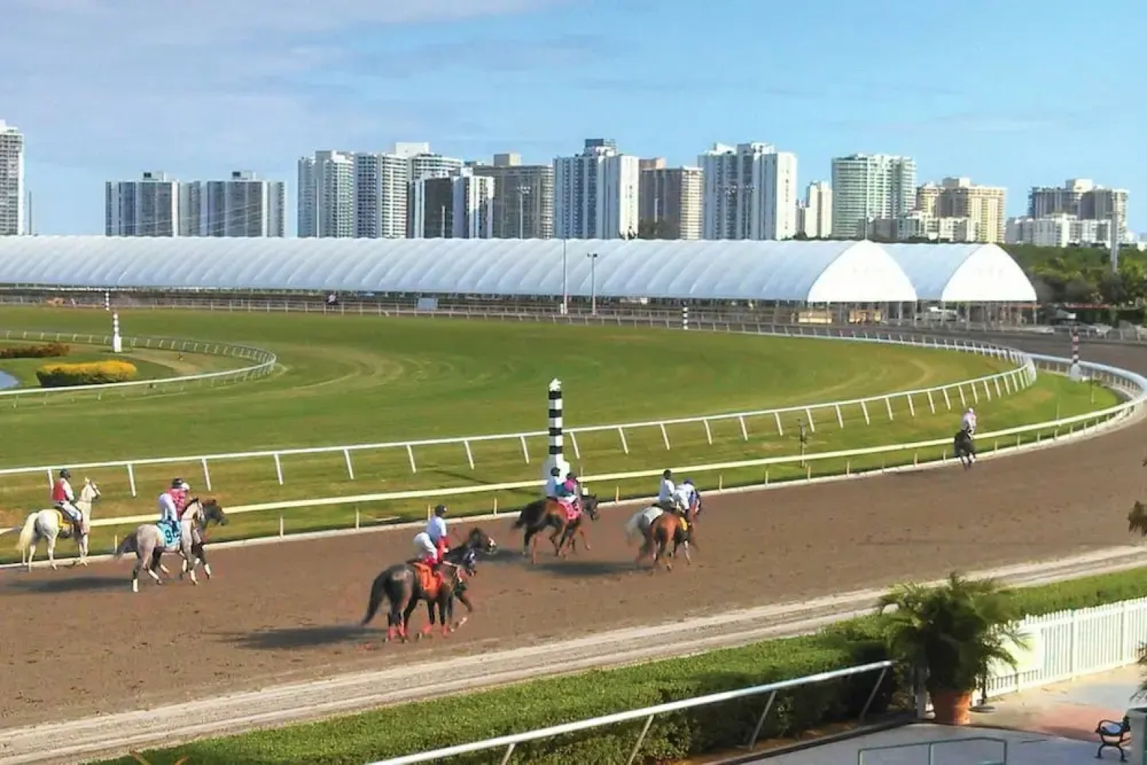 Lovely Hallandale Beach Studio