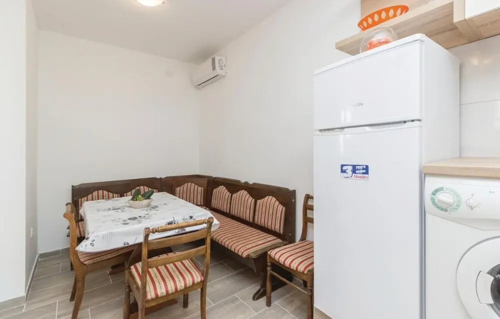 Beautiful Home in Vir With Wifi and 5 Bedrooms