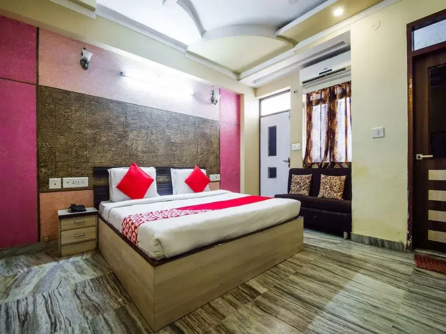 Hotel Kingdom Palace