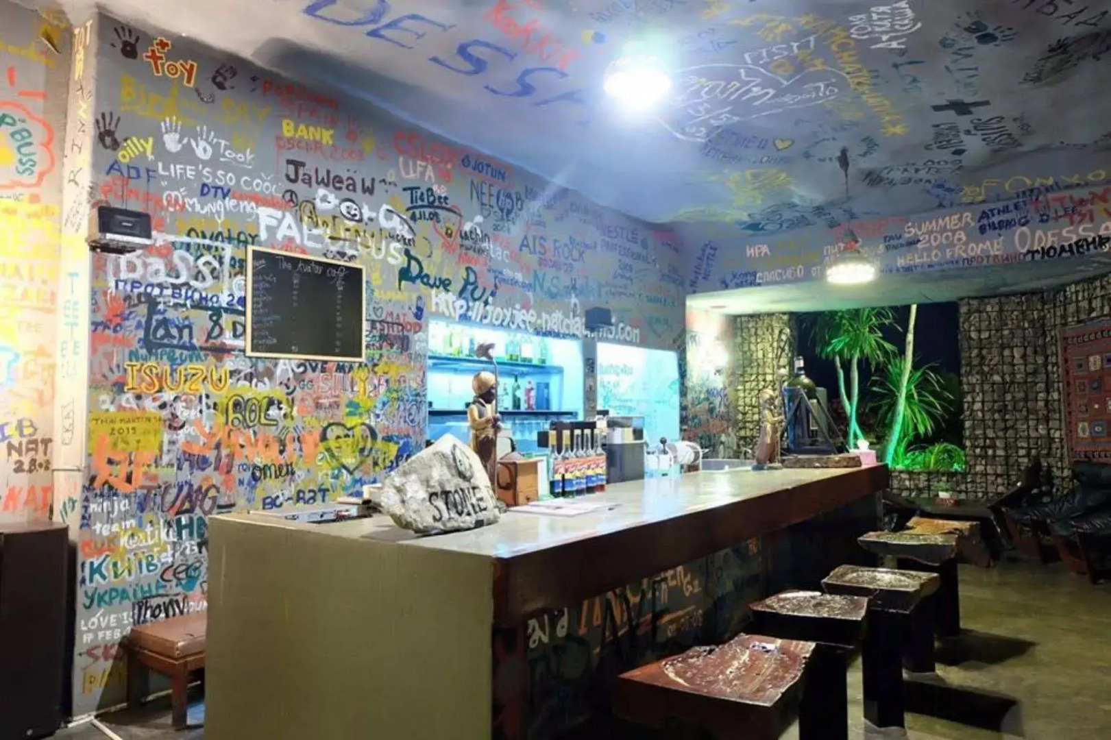 Avartarn Miracles Hotel