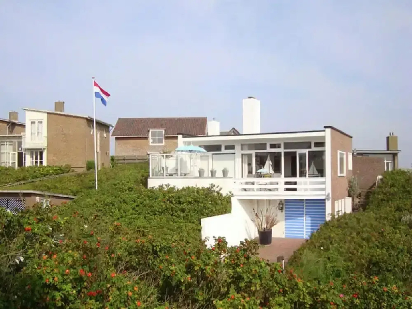 Quaint Apartment in Bergen aan Zee by the Seaside