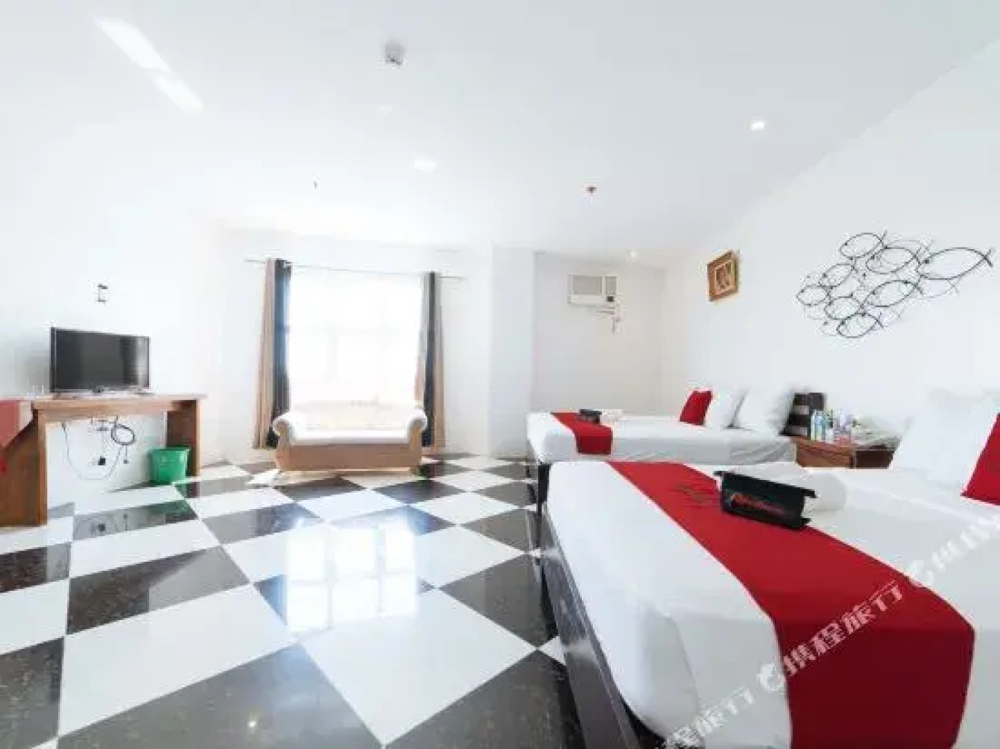 RedDoorz Plus @ San Roque Roxas City