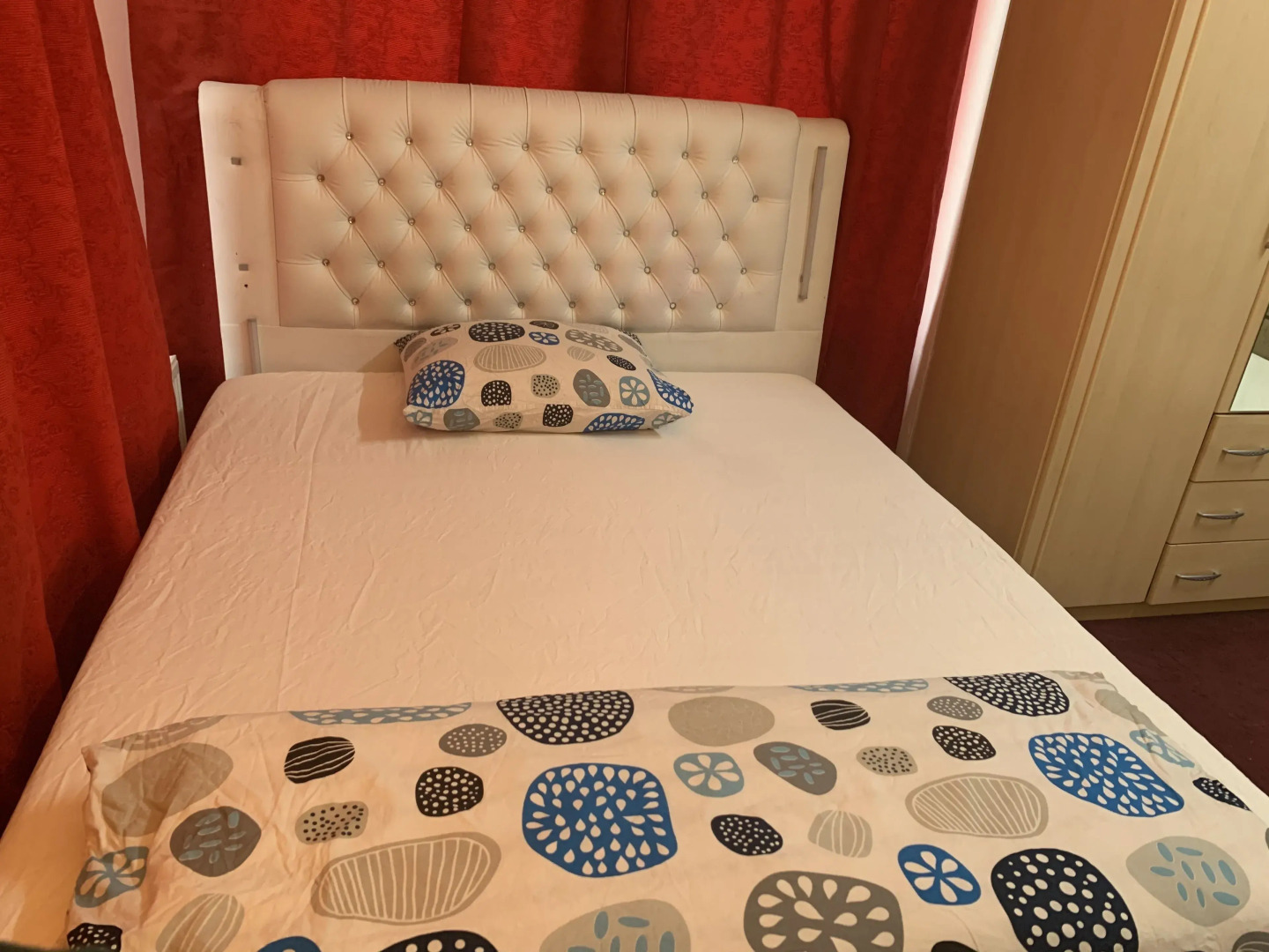 Rose Gerden Apartments and rooms