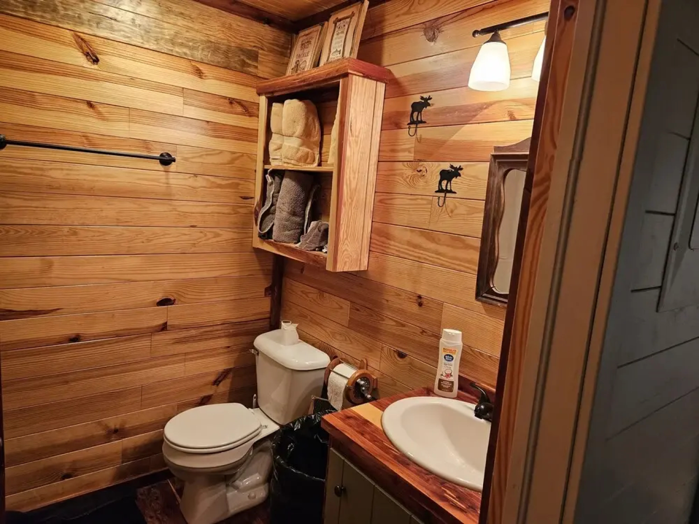 Paiute Trails Inn