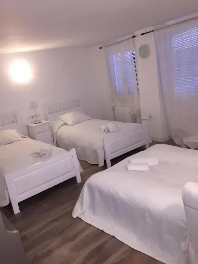 Circuito de Aragon. House up to 16 pax