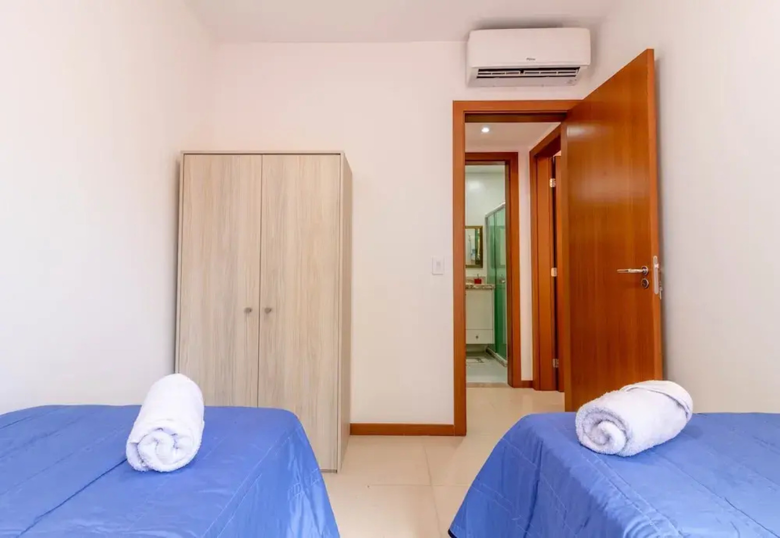 IT08 Lindo Ap 2 Quartos - Itacimirim