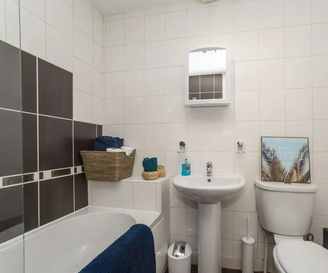 One Bedroom Apartment by Klass Living Serviced Accommodation Hamilton - West Apartment With WiFi and Parking