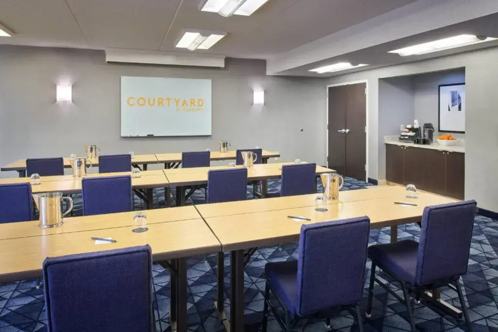 Courtyard by Marriott Chicago Highland Park/Northbrook